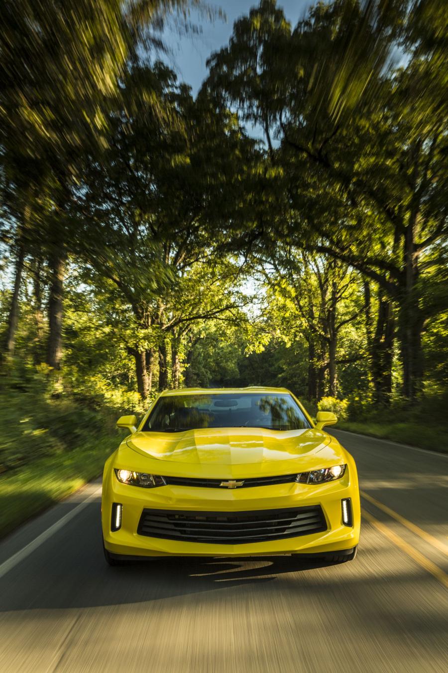  Chevrolet Camaro RS 2016 года  (фото 11 из 26)